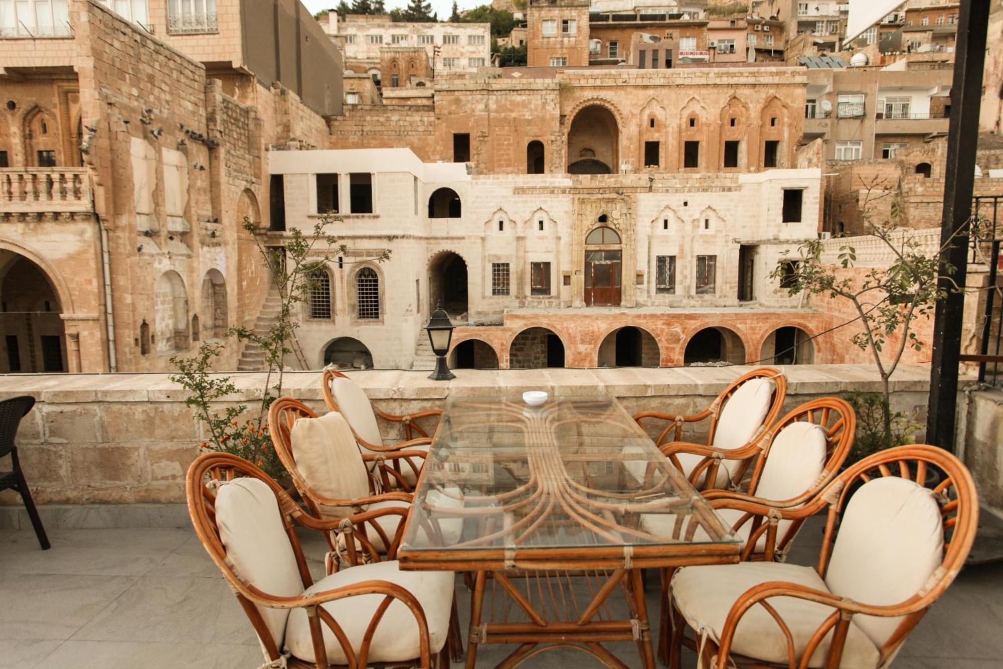 Tughan Hotel Mardin Esterno foto
