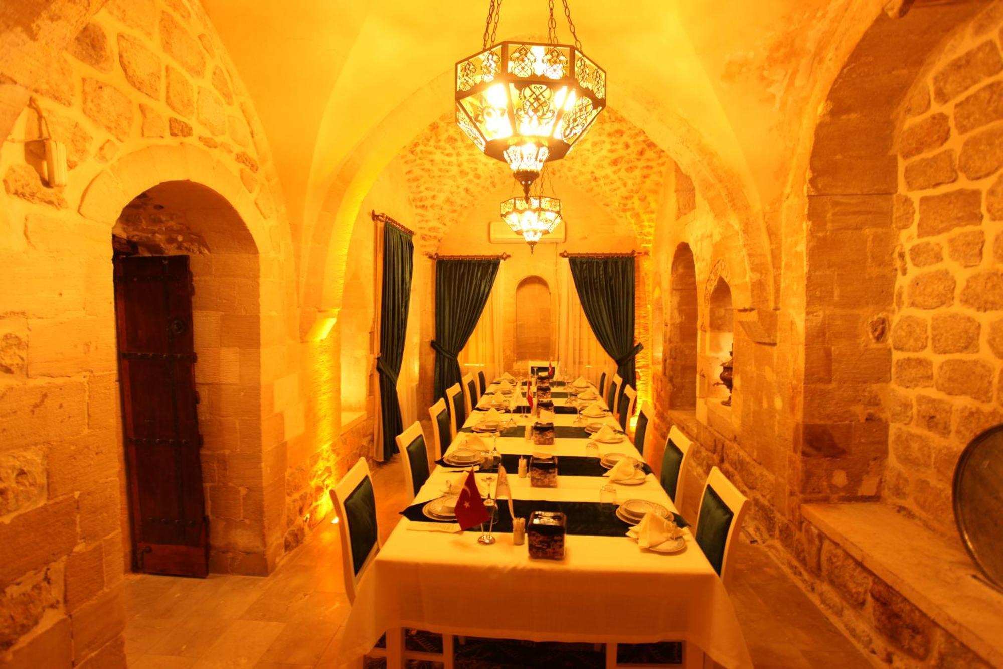 Tughan Hotel Mardin Esterno foto
