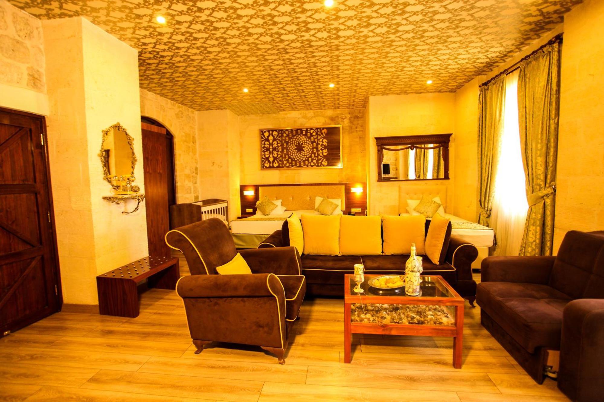 Tughan Hotel Mardin Esterno foto
