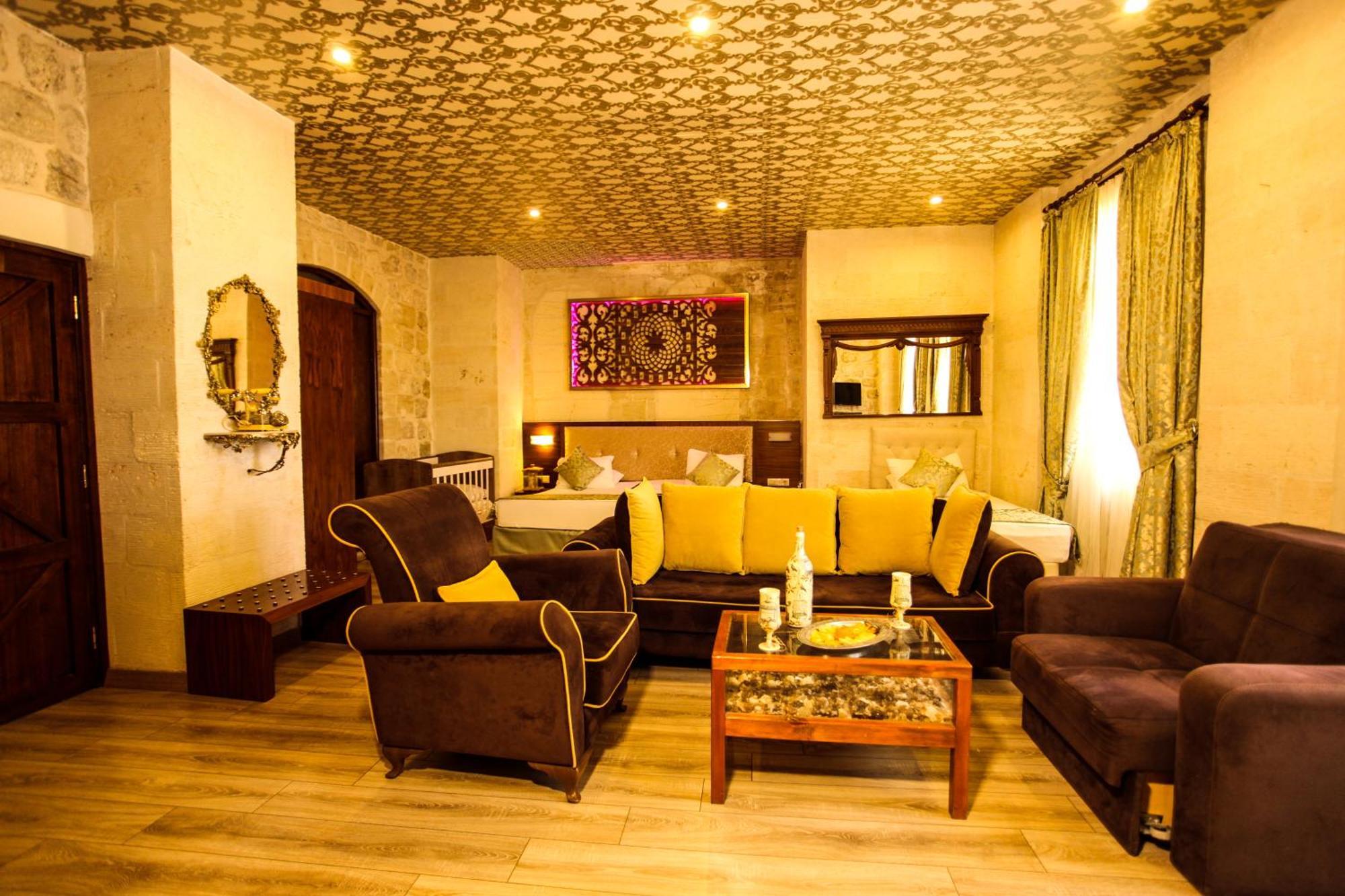 Tughan Hotel Mardin Esterno foto