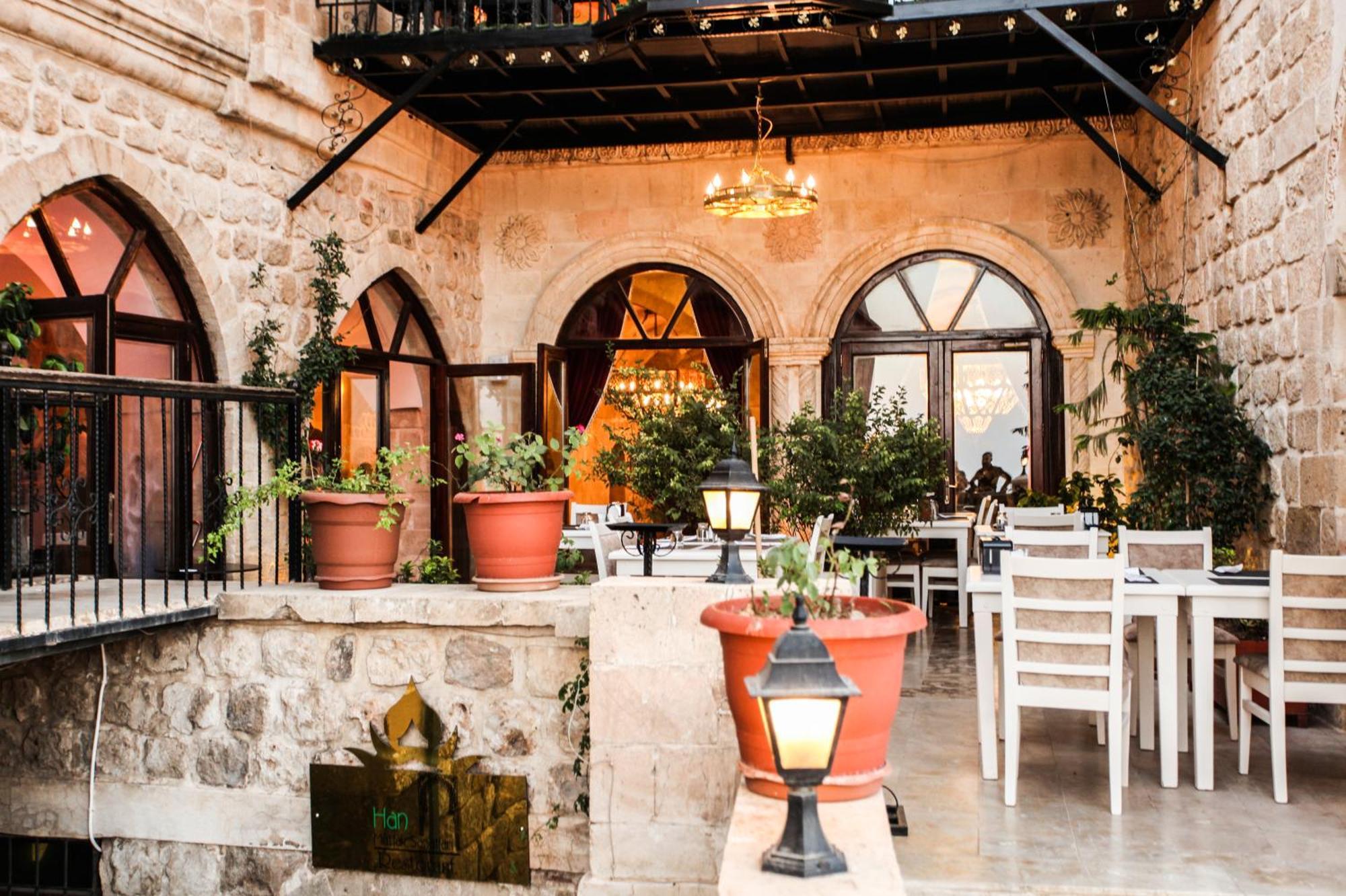 Tughan Hotel Mardin Esterno foto