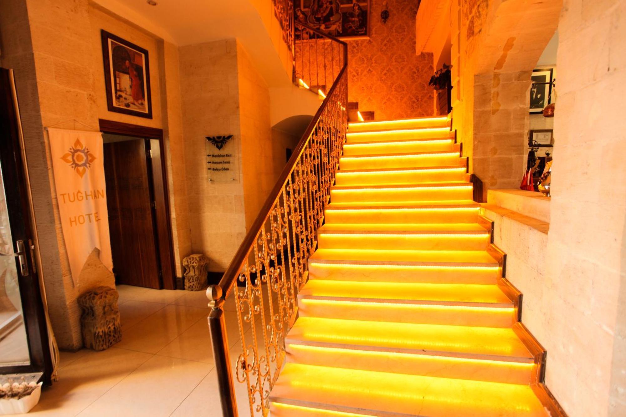Tughan Hotel Mardin Esterno foto