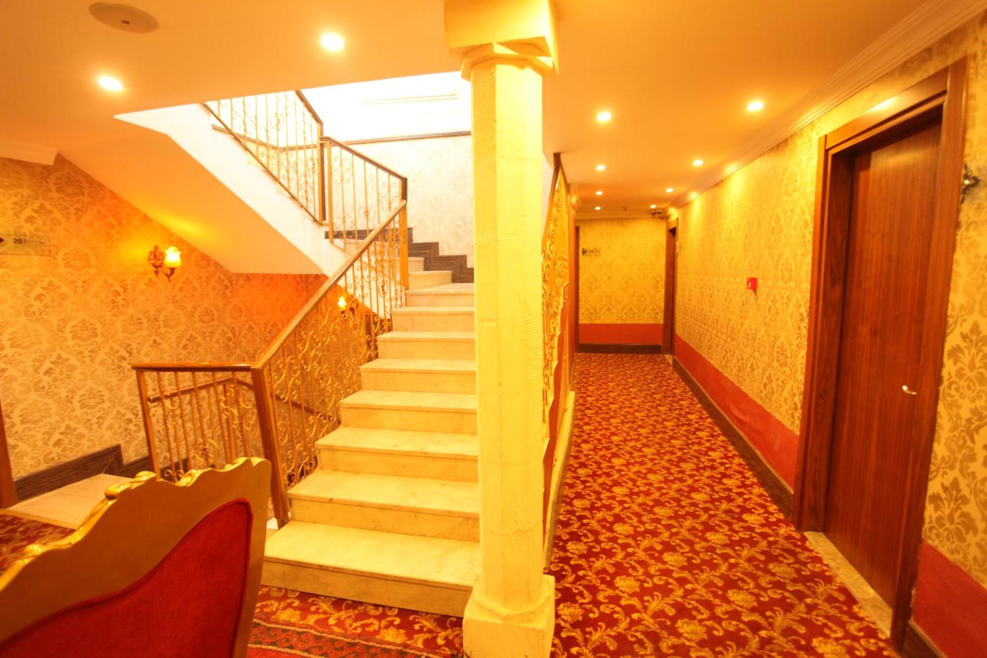 Tughan Hotel Mardin Esterno foto