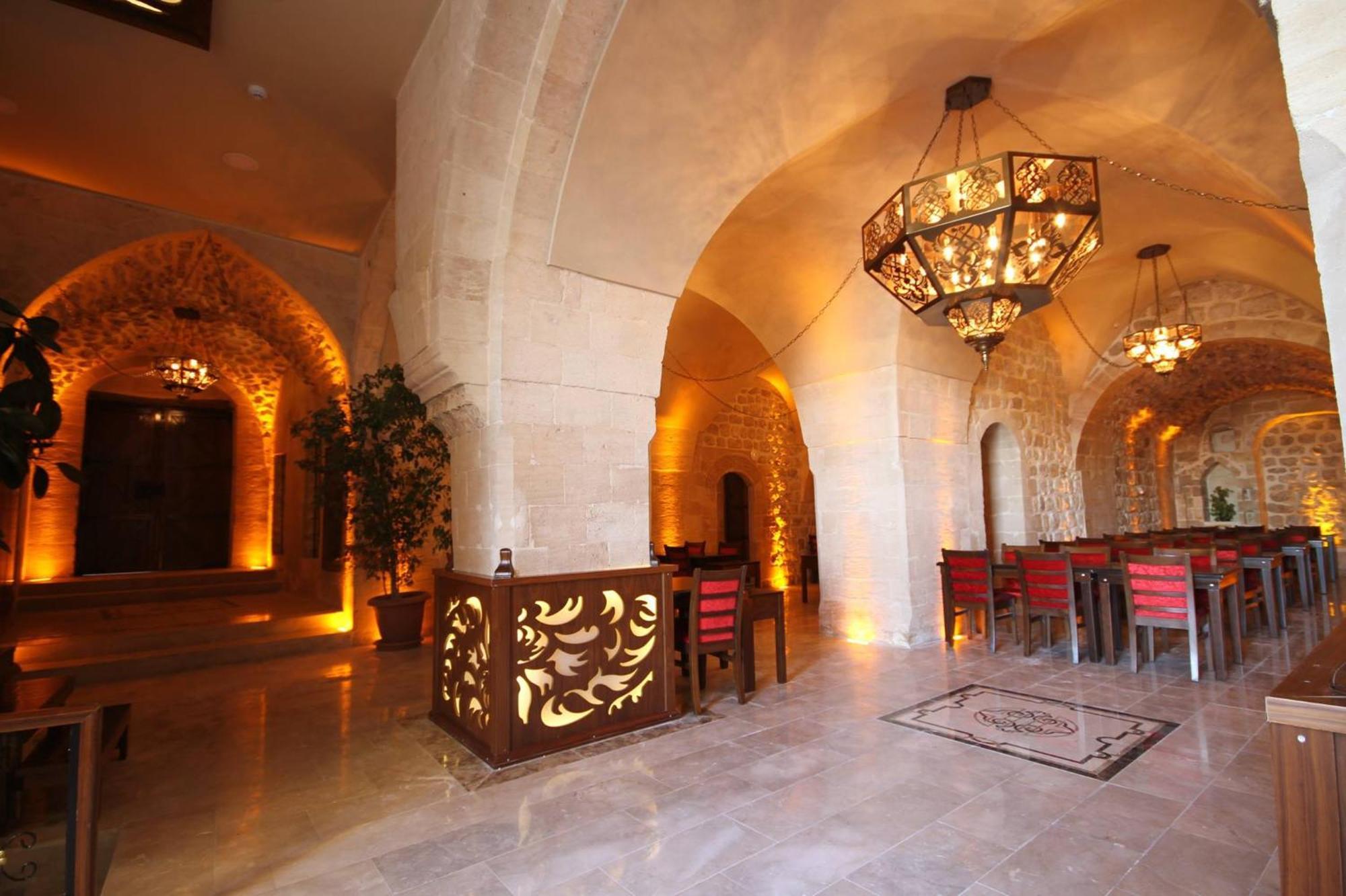 Tughan Hotel Mardin Esterno foto