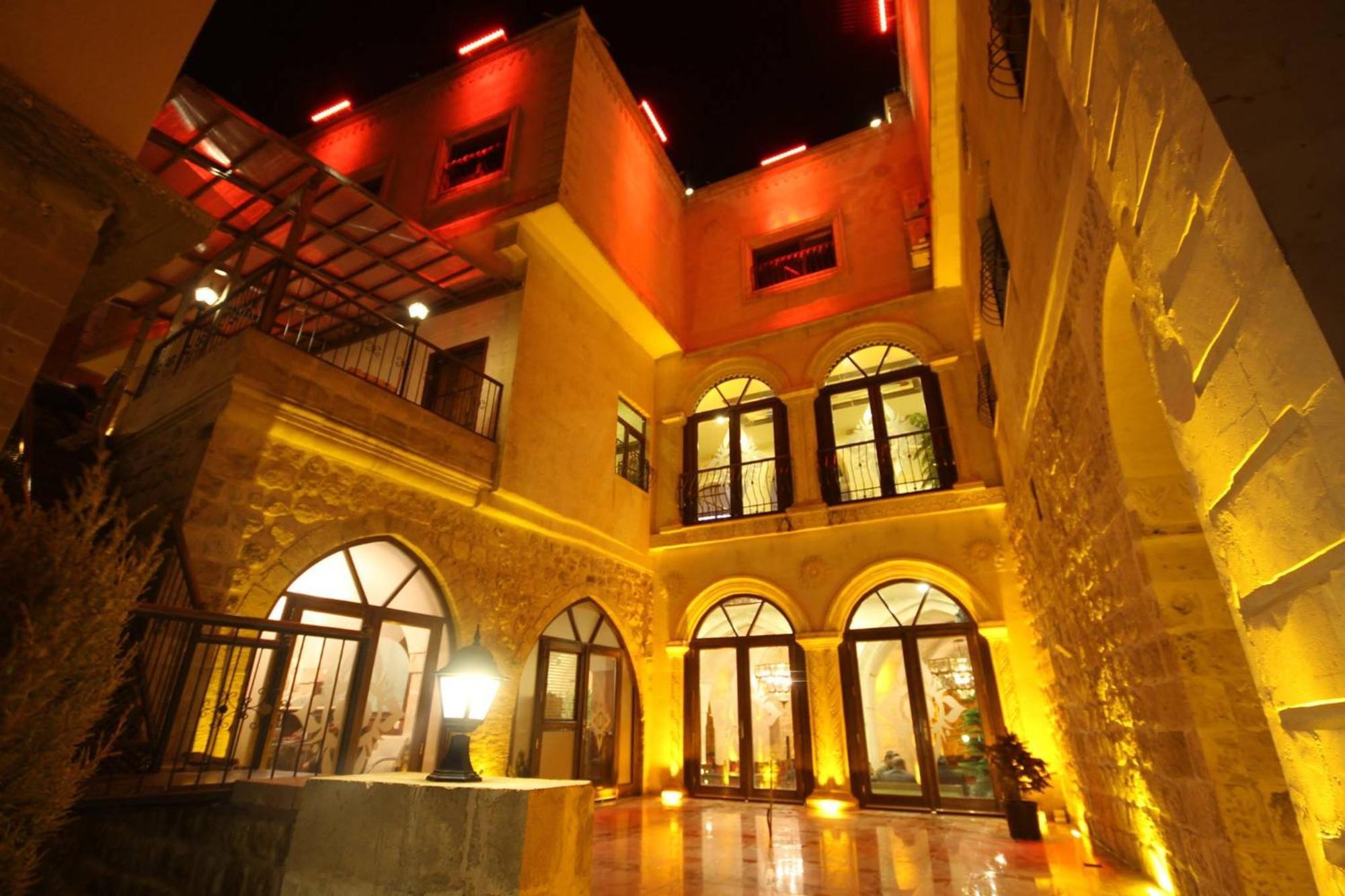 Tughan Hotel Mardin Esterno foto